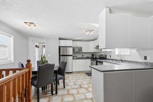 189 Caouette Crescent, Fort Mcmurray, AB - Indoor Photo Showing Other Room