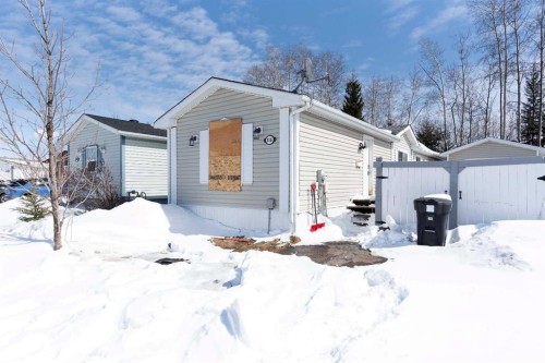 216 Harpe Way  Fort Mcmurray, AB T9K 2K8