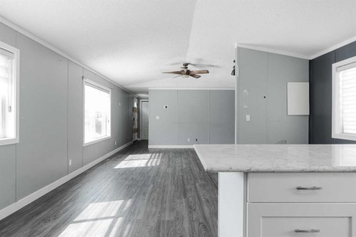 216 Harpe Way, Fort Mcmurray, AB - Indoor Photo Showing Other Room
