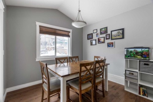 459 Killdeer Way, Fort Mcmurray, AB - Indoor Photo Showing Dining Room