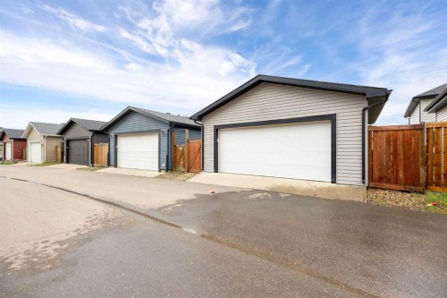 403 Prospect Drive, Fort Mcmurray, AB - Outdoor