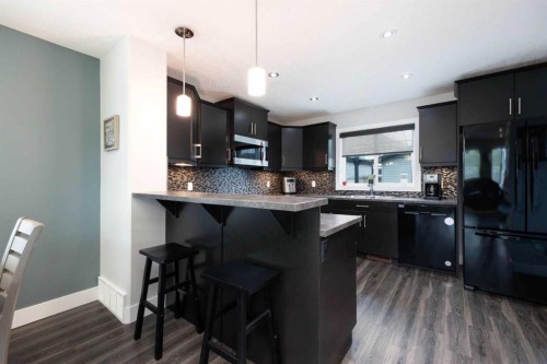 403 Prospect Drive, Fort Mcmurray, AB - Indoor Photo Showing Kitchen With Upgraded Kitchen