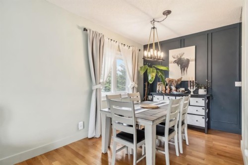 189 Brooks Place, Fort Mcmurray, AB - Indoor Photo Showing Dining Room
