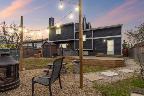 189 Brooks Place, Fort Mcmurray, AB - Outdoor With Deck Patio Veranda