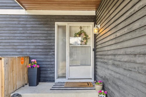 189 Brooks Place, Fort Mcmurray, AB - Outdoor With Exterior