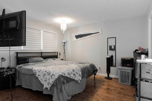 108 Robin Crescent, Fort Mcmurray, AB - Indoor Photo Showing Bedroom