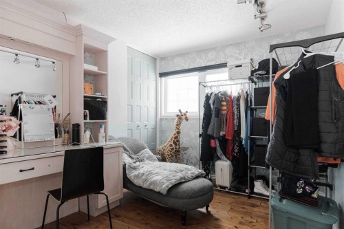 108 Robin Crescent, Fort Mcmurray, AB - Indoor Photo Showing Bedroom