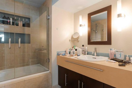 108 Robin Crescent, Fort Mcmurray, AB - Indoor Photo Showing Bathroom