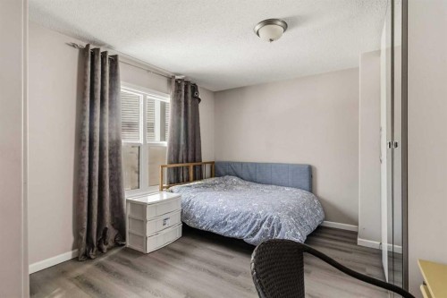 93-313 Millennium Drive, Fort Mcmurray, AB - Indoor Photo Showing Bedroom