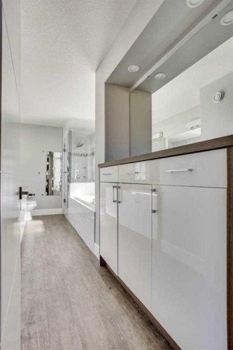 218 Prospect Drive, Fort Mcmurray, AB - Indoor