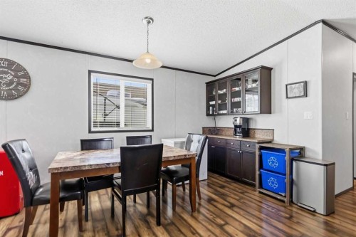 140 Ewashko Crescent, Fort Mcmurray, AB - Indoor Photo Showing Dining Room