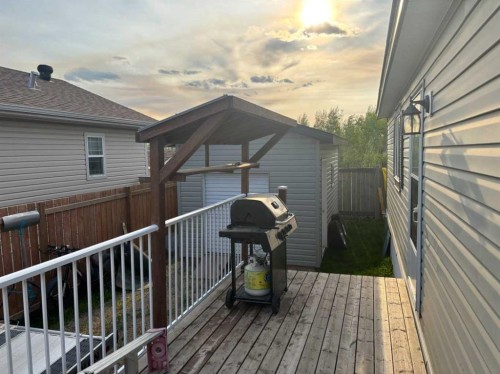140 Ewashko Crescent, Fort Mcmurray, AB - Outdoor With Deck Patio Veranda With Exterior