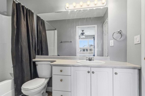 228 Parry Crescent, Fort Mcmurray, AB - Indoor Photo Showing Bathroom