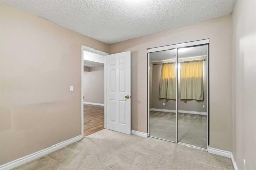 228 Parry Crescent, Fort Mcmurray, AB - Indoor Photo Showing Other Room