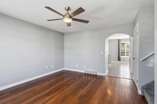228 Parry Crescent, Fort Mcmurray, AB - Indoor Photo Showing Other Room