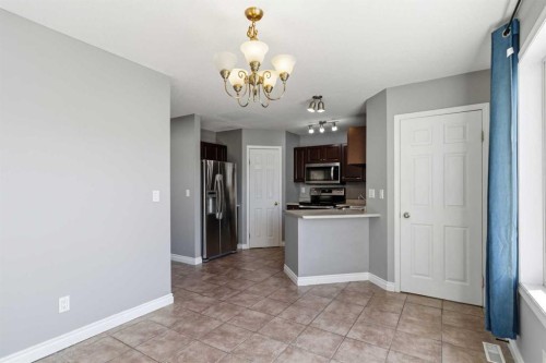 228 Parry Crescent, Fort Mcmurray, AB - Indoor Photo Showing Kitchen