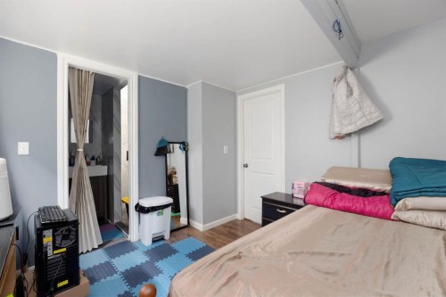 216 Grenfell Crescent, Fort Mcmurray, AB - Indoor Photo Showing Bedroom