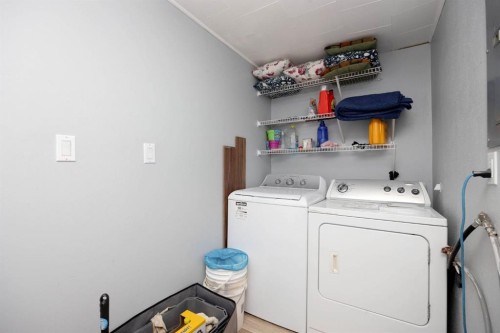 216 Grenfell Crescent, Fort Mcmurray, AB - Indoor Photo Showing Laundry Room