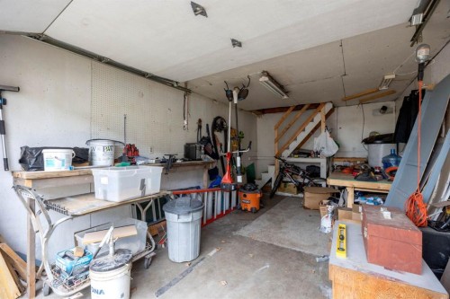 216 Grenfell Crescent, Fort Mcmurray, AB - Indoor Photo Showing Garage