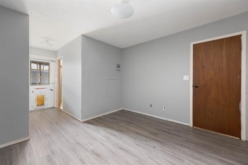 132 Grenada Place, Fort Mcmurray, AB - Indoor Photo Showing Other Room