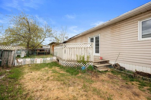 132 Grenada Place, Fort Mcmurray, AB - Outdoor