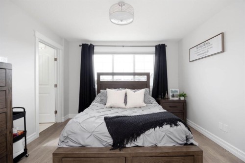115 Athabasca Crescent, Fort Mcmurray, AB - Indoor Photo Showing Bedroom