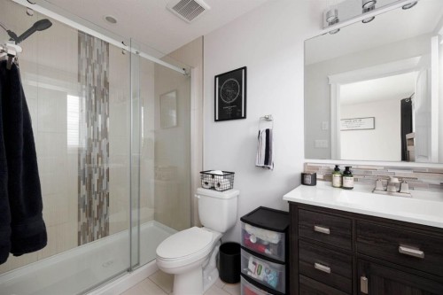 115 Athabasca Crescent, Fort Mcmurray, AB - Indoor Photo Showing Bathroom