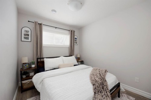 115 Athabasca Crescent, Fort Mcmurray, AB - Indoor Photo Showing Bedroom