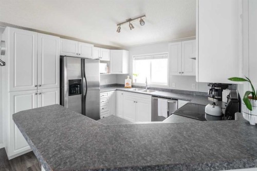 132 Sumac Crescent, Fort Mcmurray, AB - Indoor Photo Showing Kitchen With Stainless Steel Kitchen With Double Sink