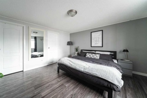 132 Sumac Crescent, Fort Mcmurray, AB - Indoor Photo Showing Bedroom