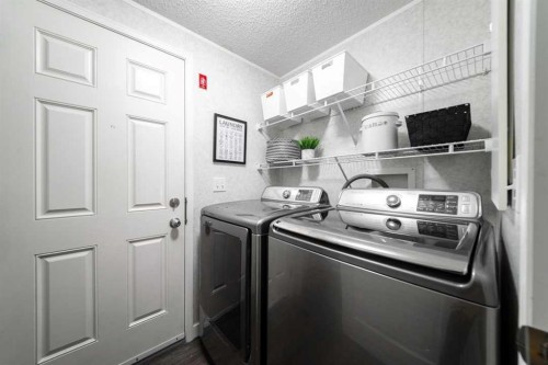 132 Sumac Crescent, Fort Mcmurray, AB - Indoor Photo Showing Laundry Room