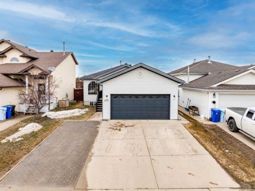 202 Laffont Way, Fort Mcmurray, AB - Outdoor