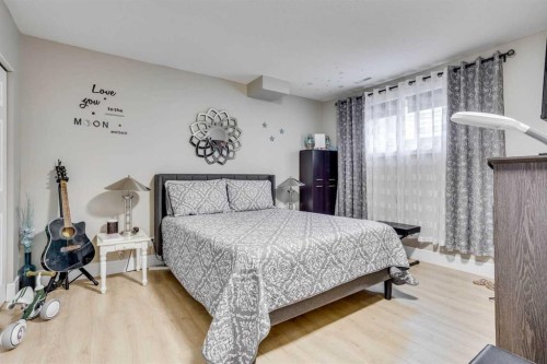 202 Laffont Way, Fort Mcmurray, AB - Indoor Photo Showing Bedroom