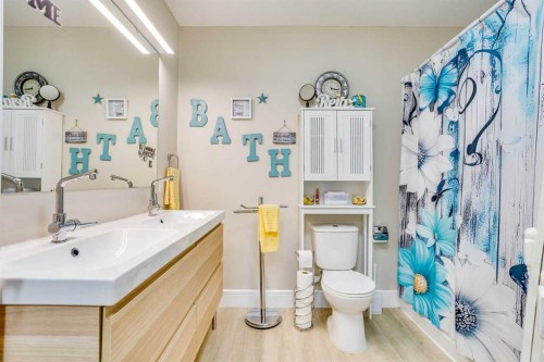 202 Laffont Way, Fort Mcmurray, AB - Indoor Photo Showing Bathroom