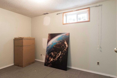 145 Robin Crescent, Fort Mcmurray, AB - Indoor Photo Showing Other Room