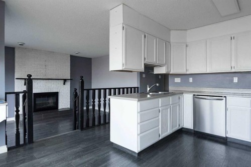 145 Robin Crescent, Fort Mcmurray, AB - Indoor Photo Showing Kitchen