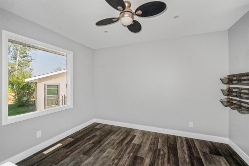 7 May Crescent, Fort Mcmurray, AB - Indoor Photo Showing Other Room