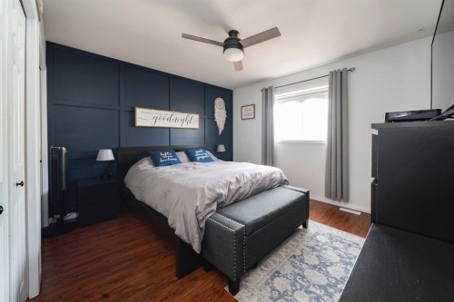 131 Wolff Way, Fort Mcmurray, AB - Indoor Photo Showing Bedroom