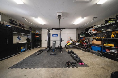 131 Wolff Way, Fort Mcmurray, AB - Indoor Photo Showing Garage