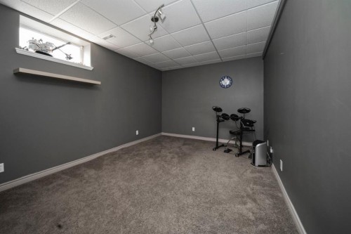 131 Wolff Way, Fort Mcmurray, AB - Indoor Photo Showing Other Room