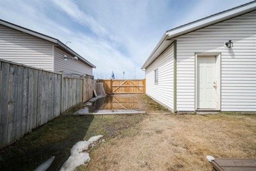131 Wolff Way, Fort Mcmurray, AB - Outdoor With Exterior