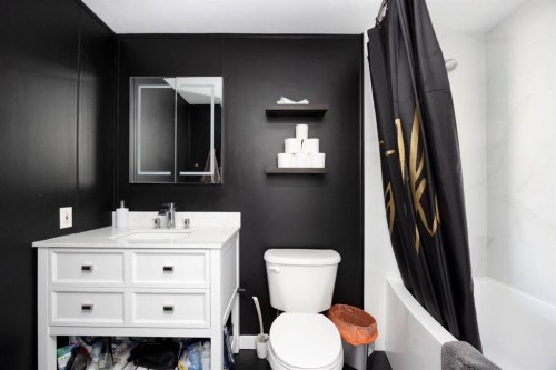 144 Mitchell Drive, Fort Mcmurray, AB - Indoor Photo Showing Bathroom