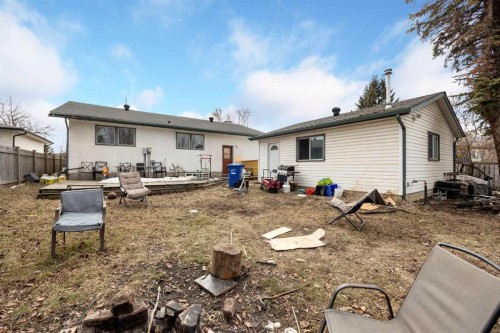112 Hill Drive, Fort Mcmurray, AB - Outdoor With Deck Patio Veranda With Exterior