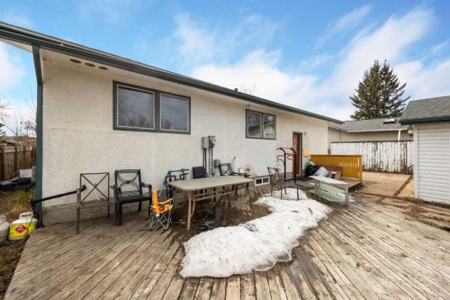 112 Hill Drive, Fort Mcmurray, AB - Outdoor With Deck Patio Veranda With Exterior