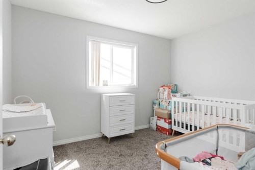122 Wolff Way, Fort Mcmurray, AB - Indoor Photo Showing Bedroom