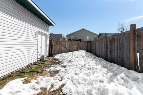 122 Wolff Way, Fort Mcmurray, AB - Outdoor