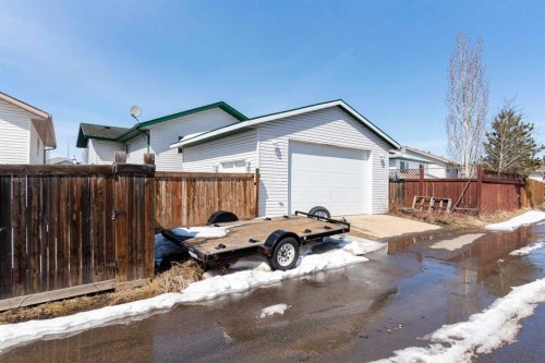 122 Wolff Way, Fort Mcmurray, AB - Outdoor