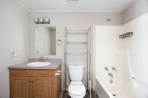157 Cree Road, Fort Mcmurray, AB - Indoor Photo Showing Bathroom