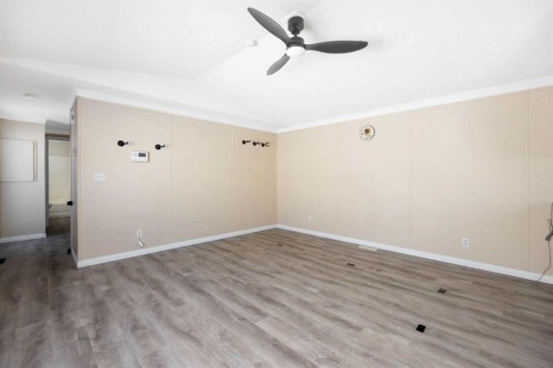 157 Cree Road, Fort Mcmurray, AB - Indoor Photo Showing Other Room