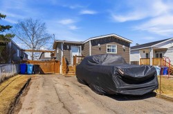 177 Card Crescent Fort Mcmurray, AB T9K 2H6
